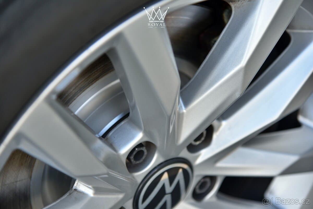 2022 Volkswagen PASSAT - 11