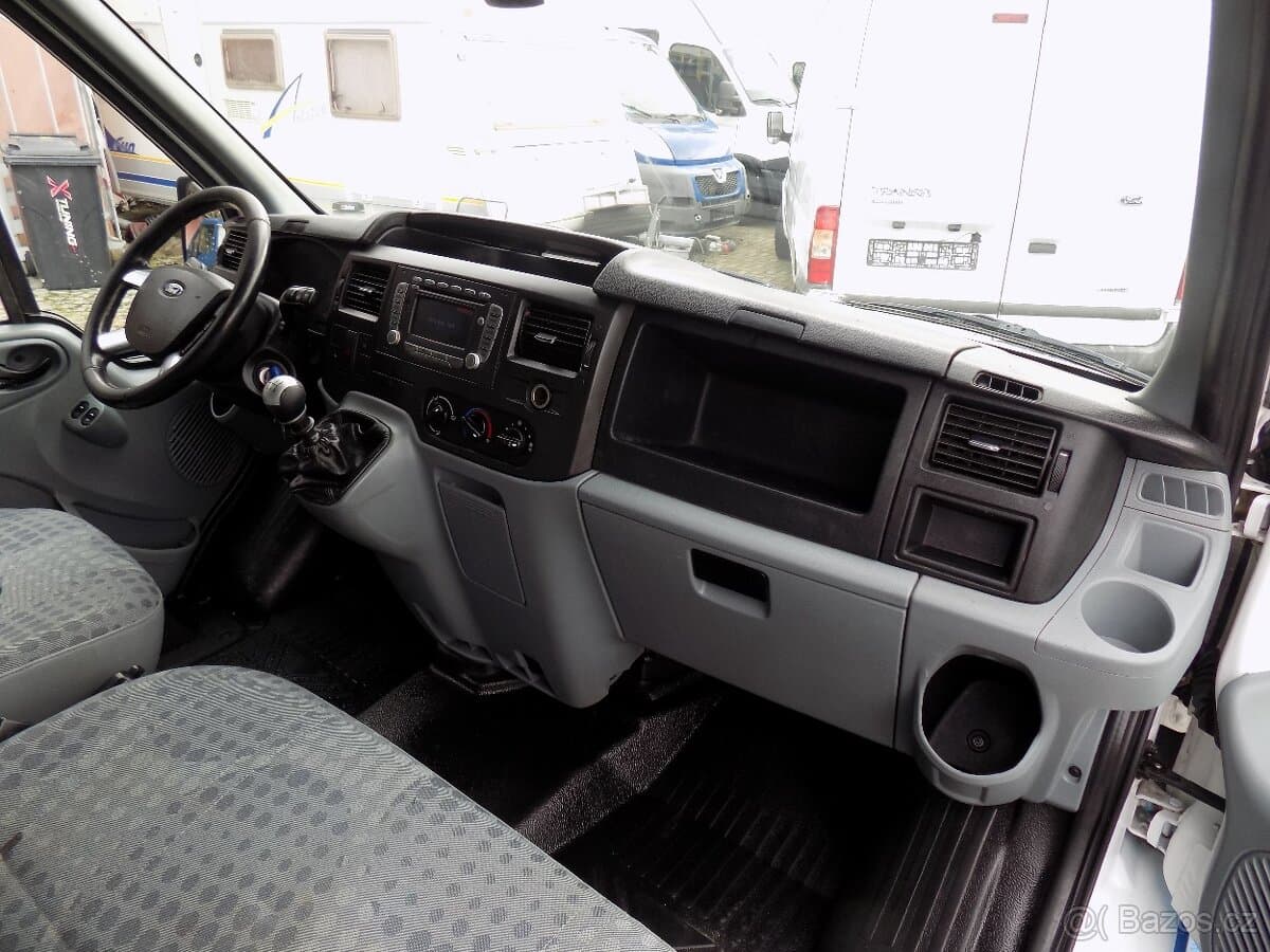 2010 Ford TRANSIT - 11
