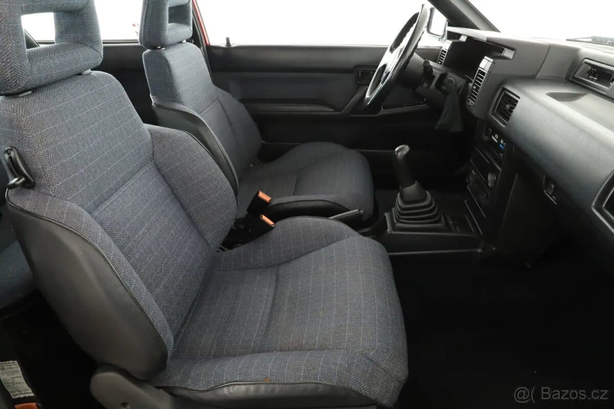 1988 Nissan SUNNY - 11