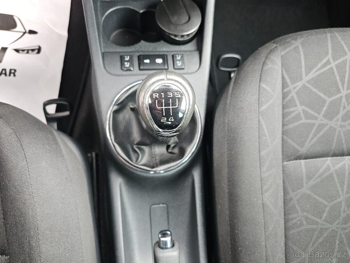 2011 Škoda FABIA - 11