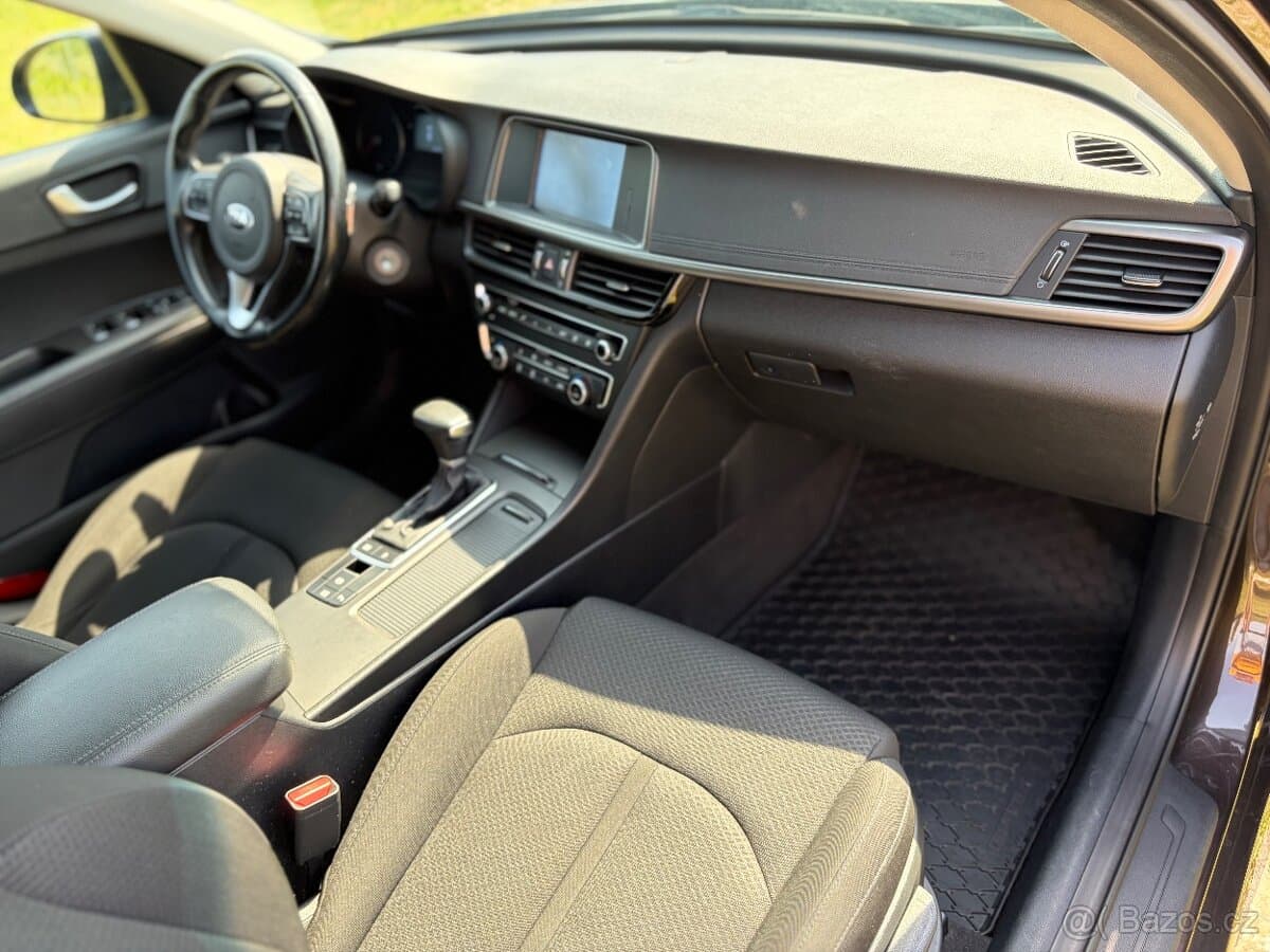 2017 Kia OPTIMA - 11