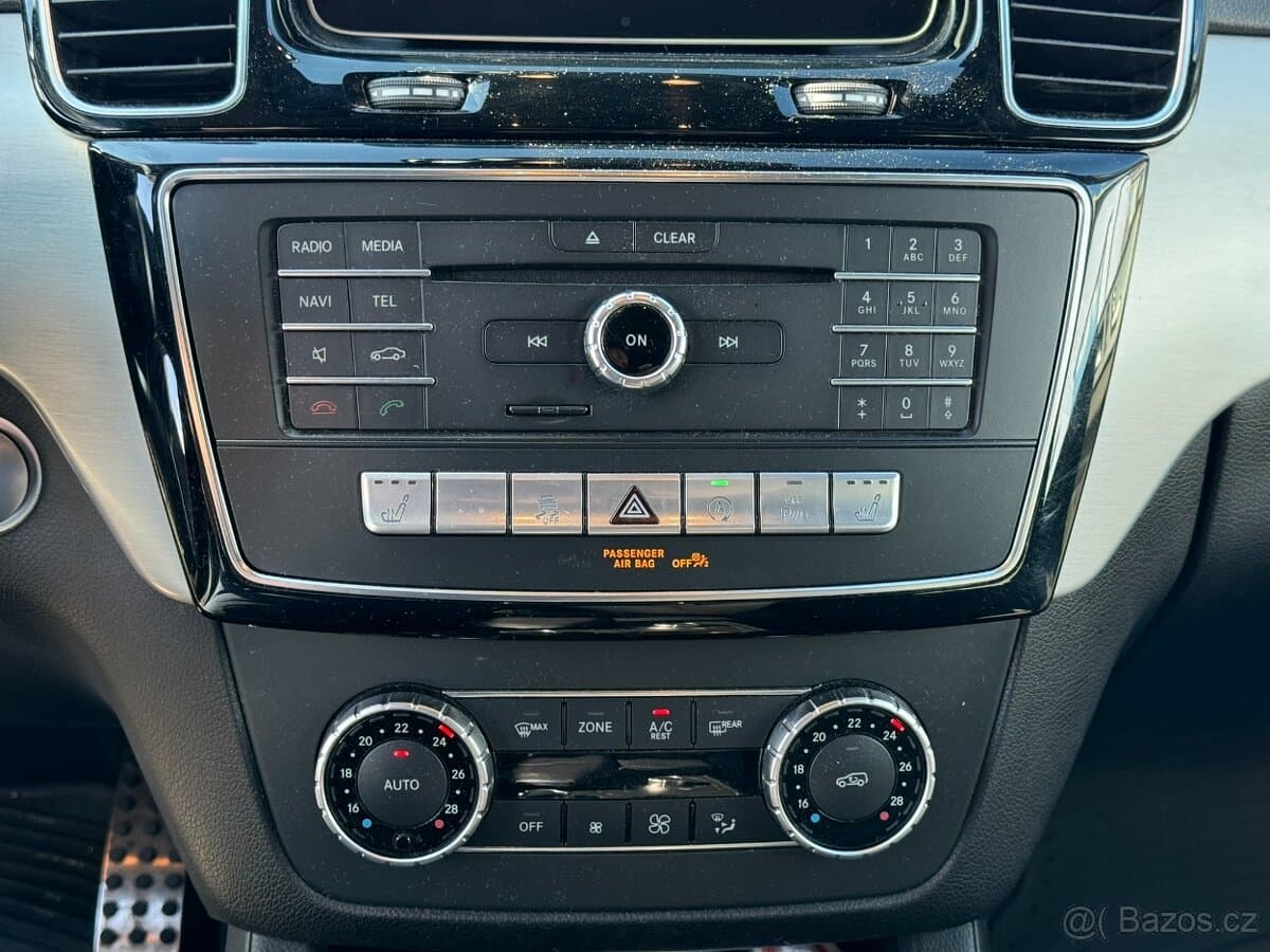 2018 Mercedes-Benz GL - 11