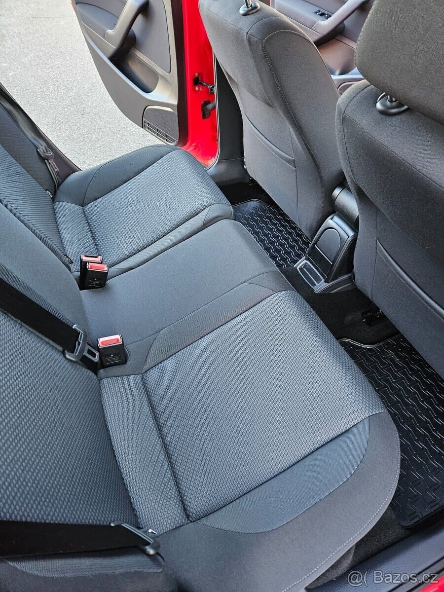 2017 Volkswagen POLO - 11