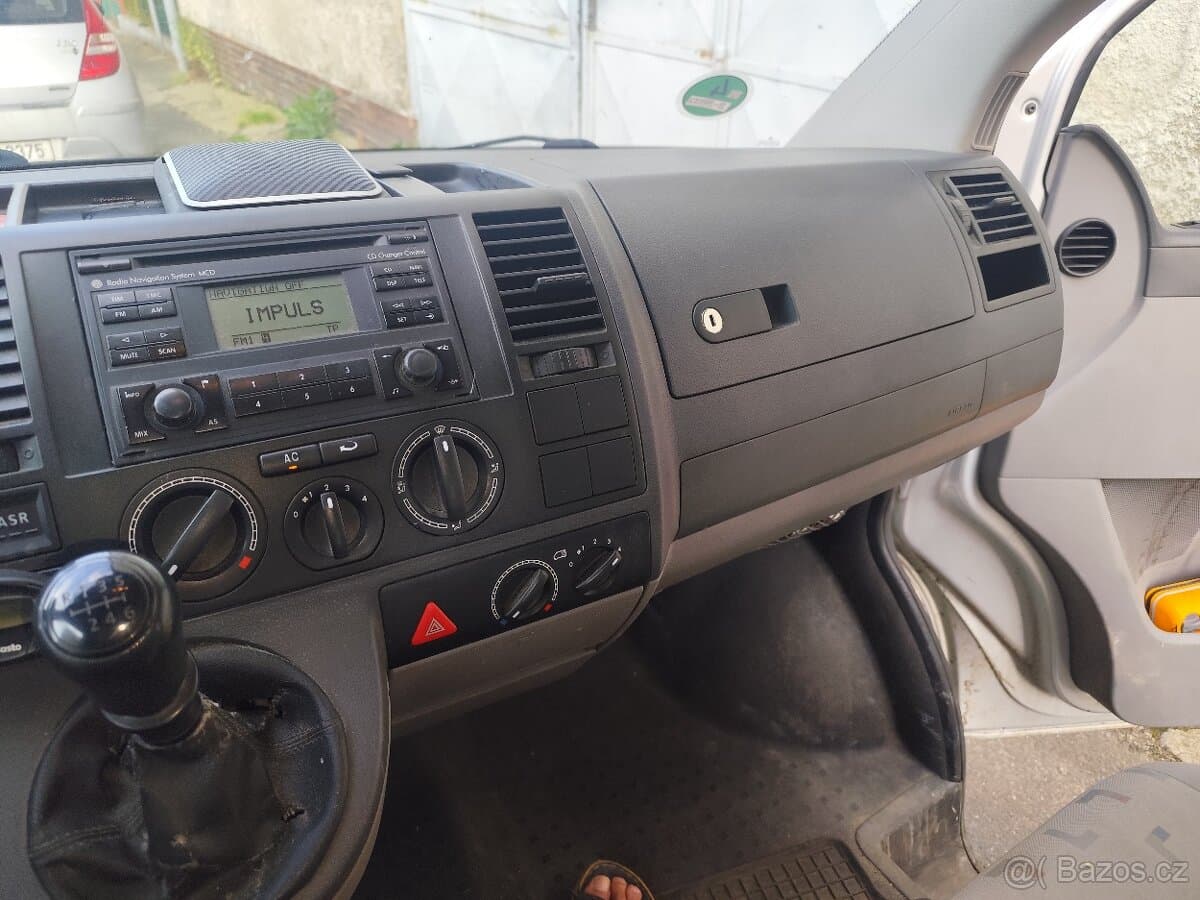 2005 Volkswagen TRANSPORTER - 11