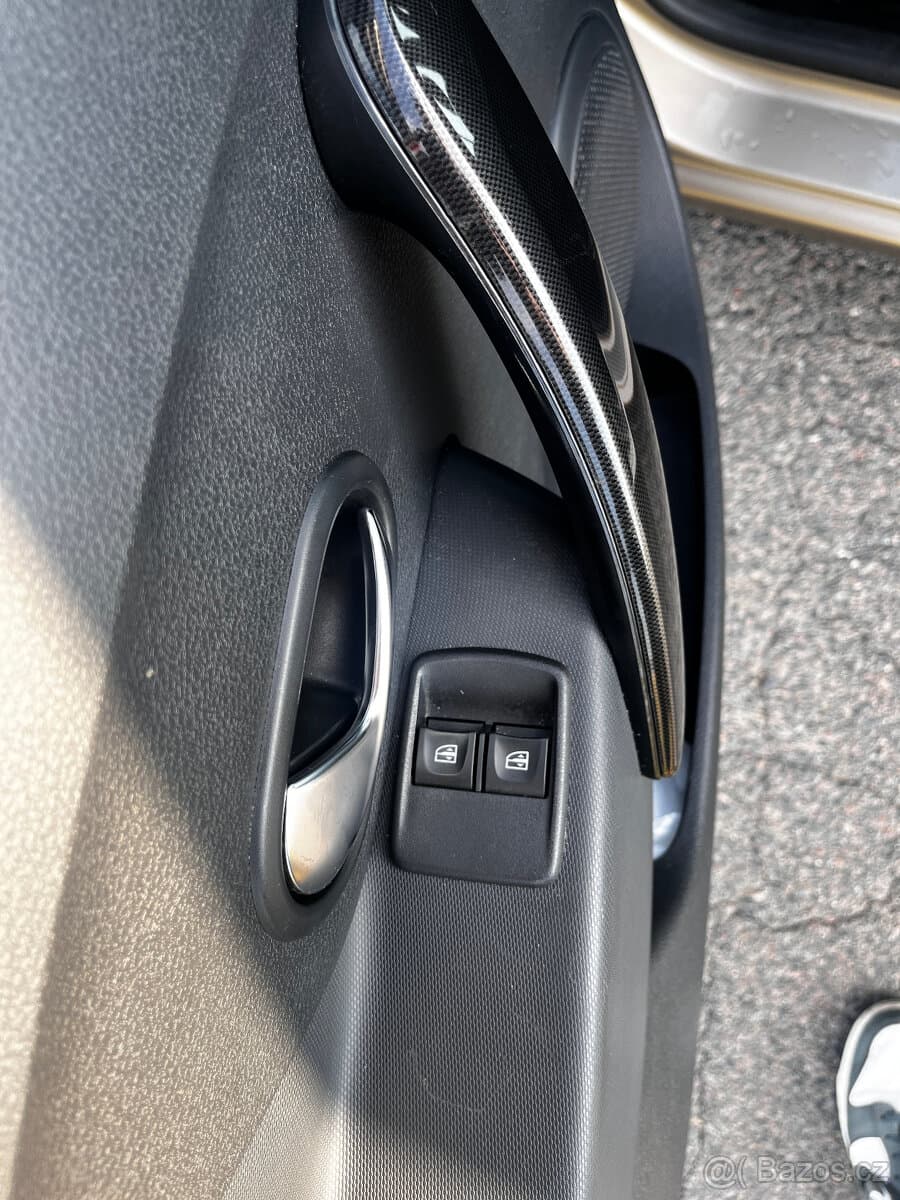 2021 Dacia SANDERO - 11