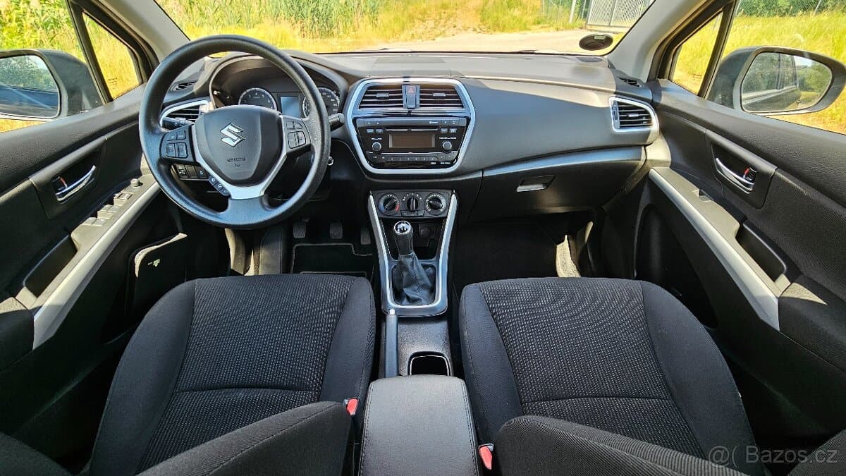 2017 Suzuki S-CROSS - 11