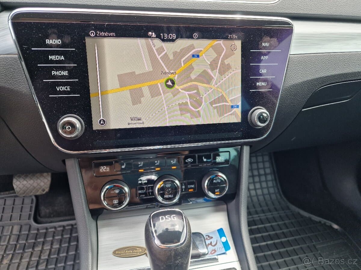 2020 Škoda SUPERB - 11