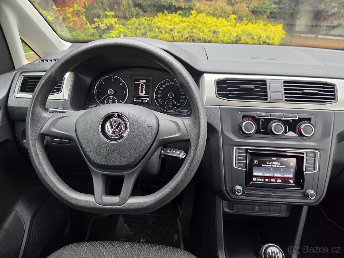 2015 Volkswagen CADDY - 11