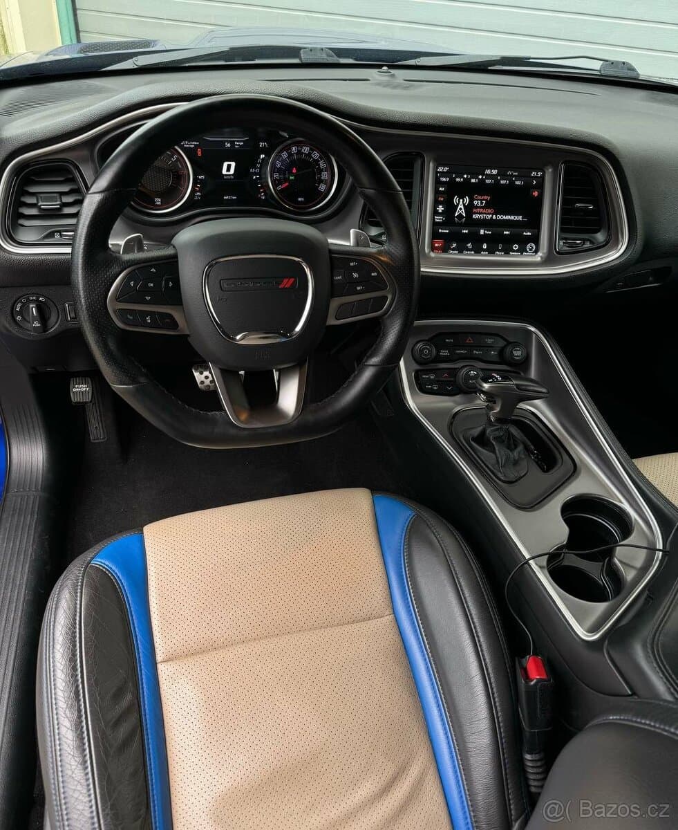 2021 Dodge CHALLENGER - 11