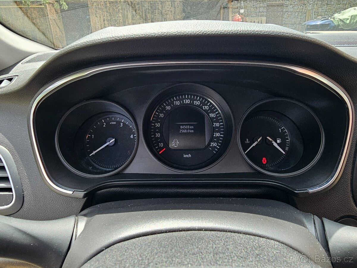 2019 Renault MEGANE - 11