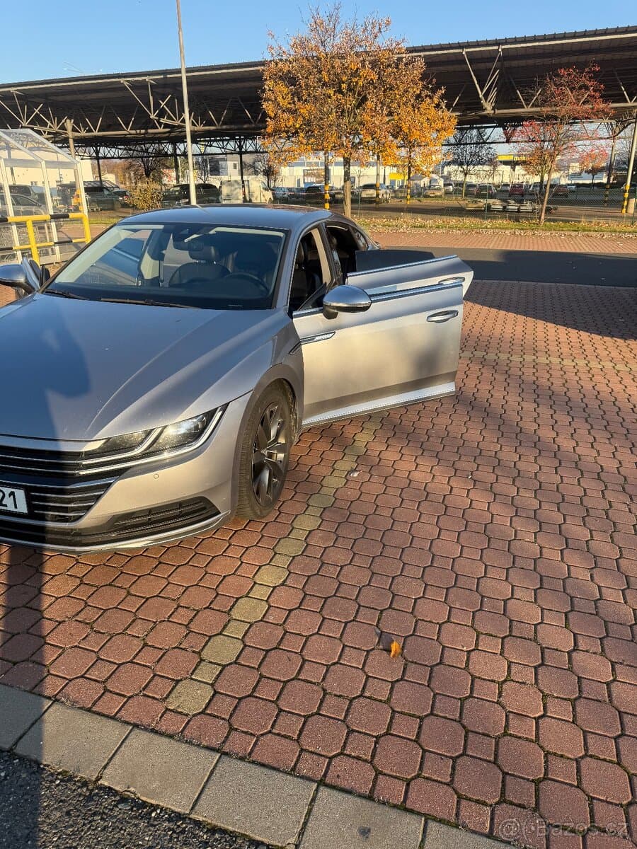 2017 Volkswagen ARTEON - 11