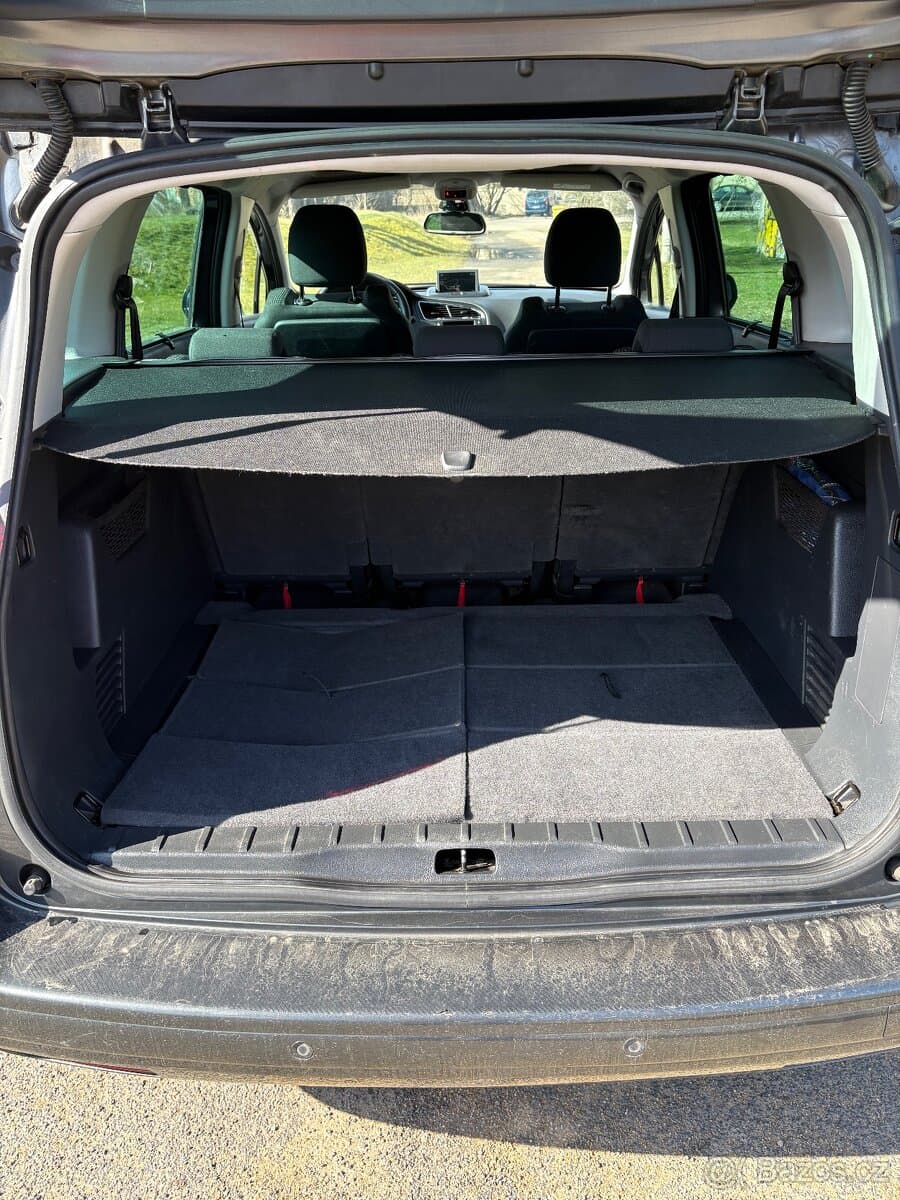 2014 Peugeot 5008 - 11