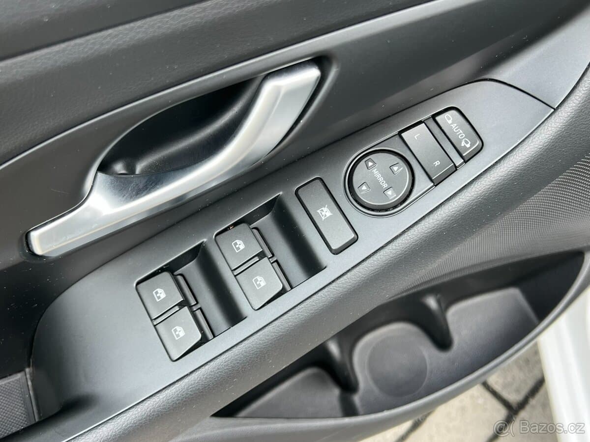 2023 Hyundai i30 - 11