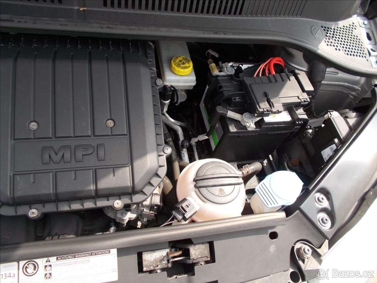 2013 Volkswagen UP! - 11