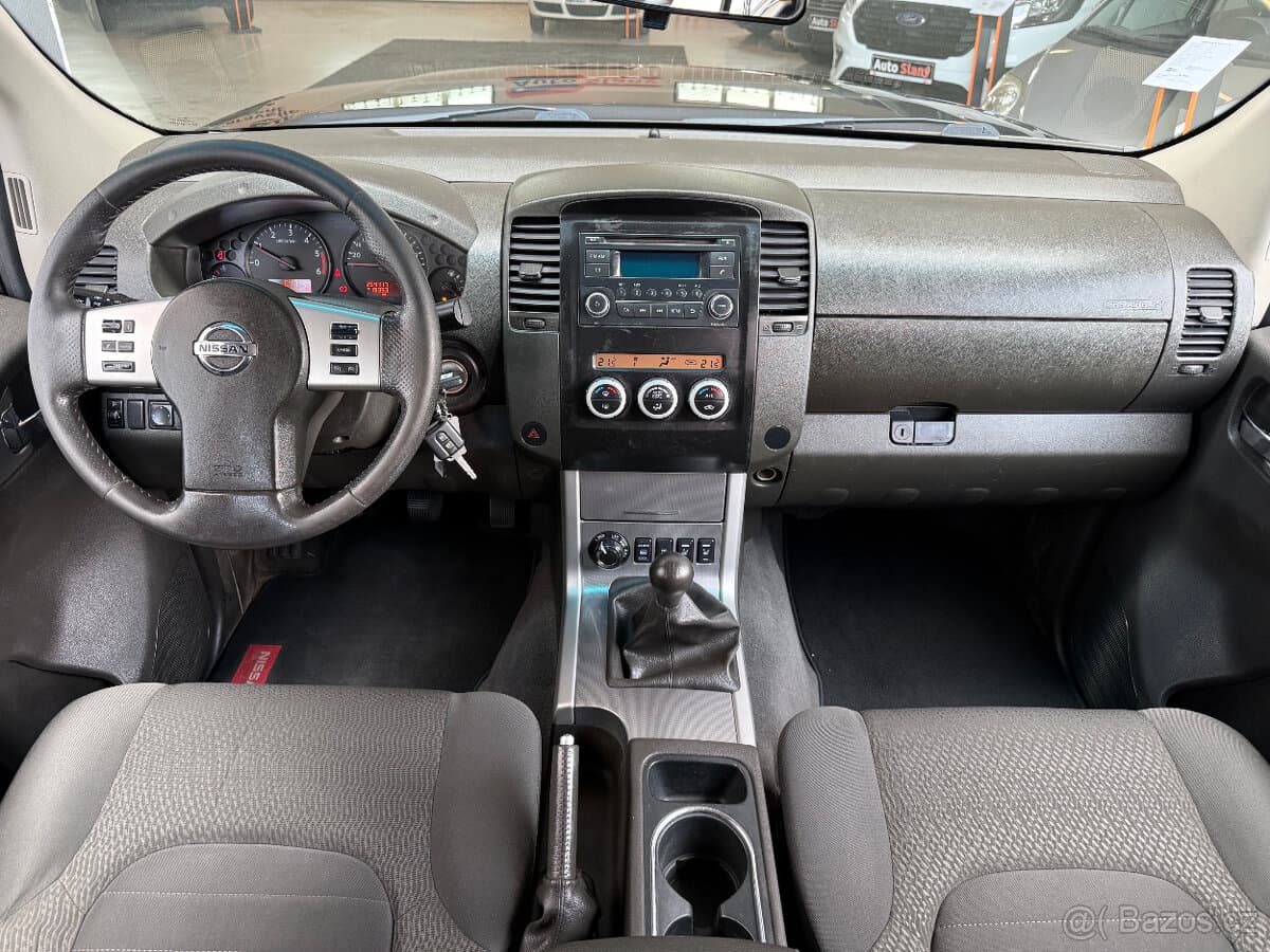 2013 Nissan NAVARA - 11
