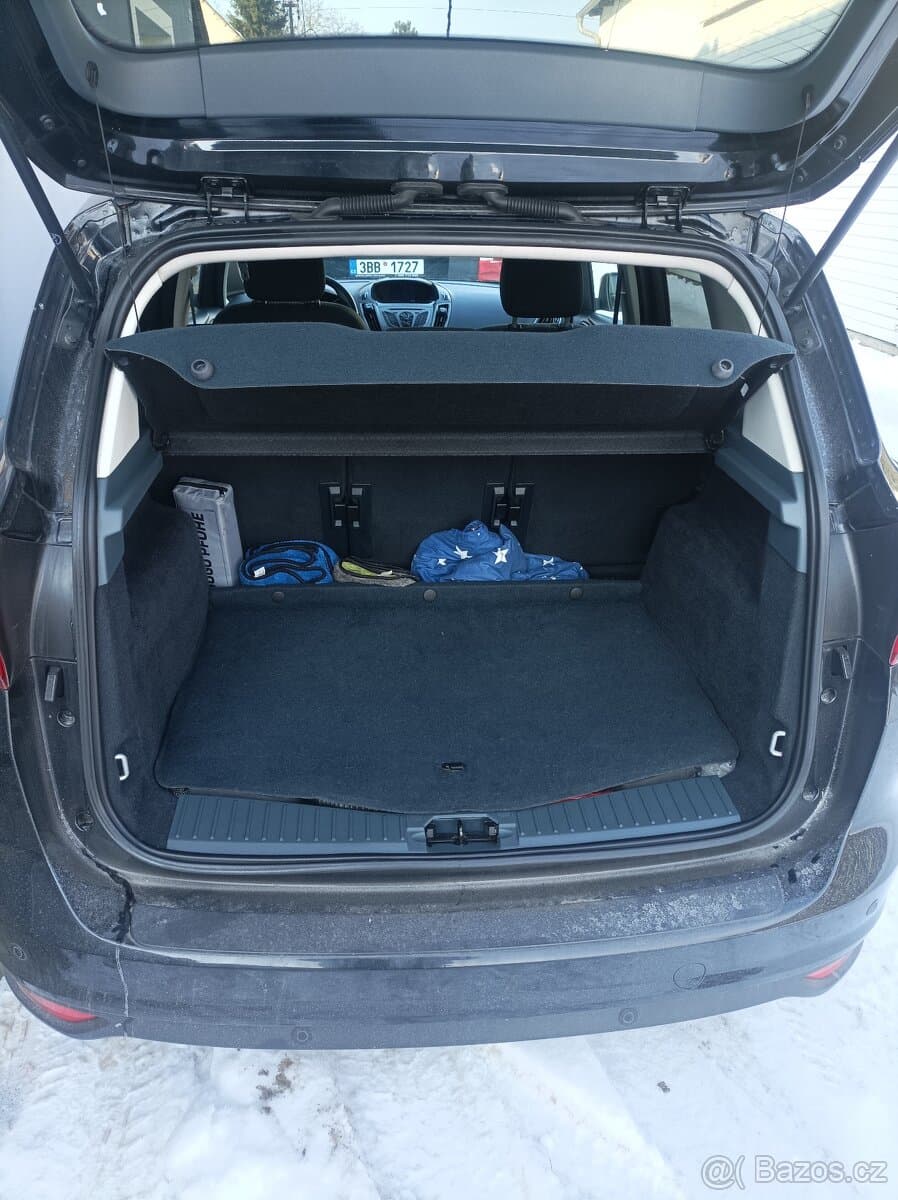 2013 Ford C-MAX - 11