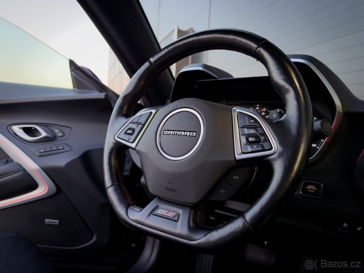 2016 Chevrolet CAMARO - 11