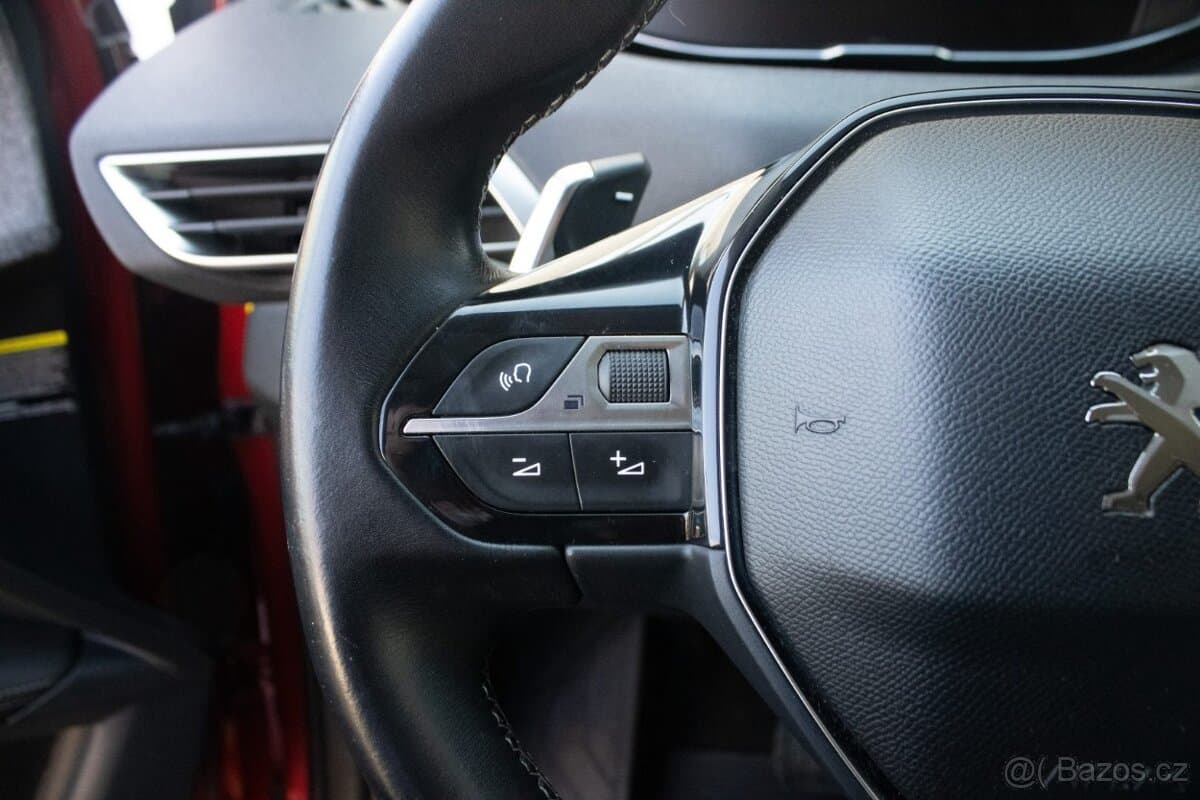 2018 Peugeot 3008 - 11