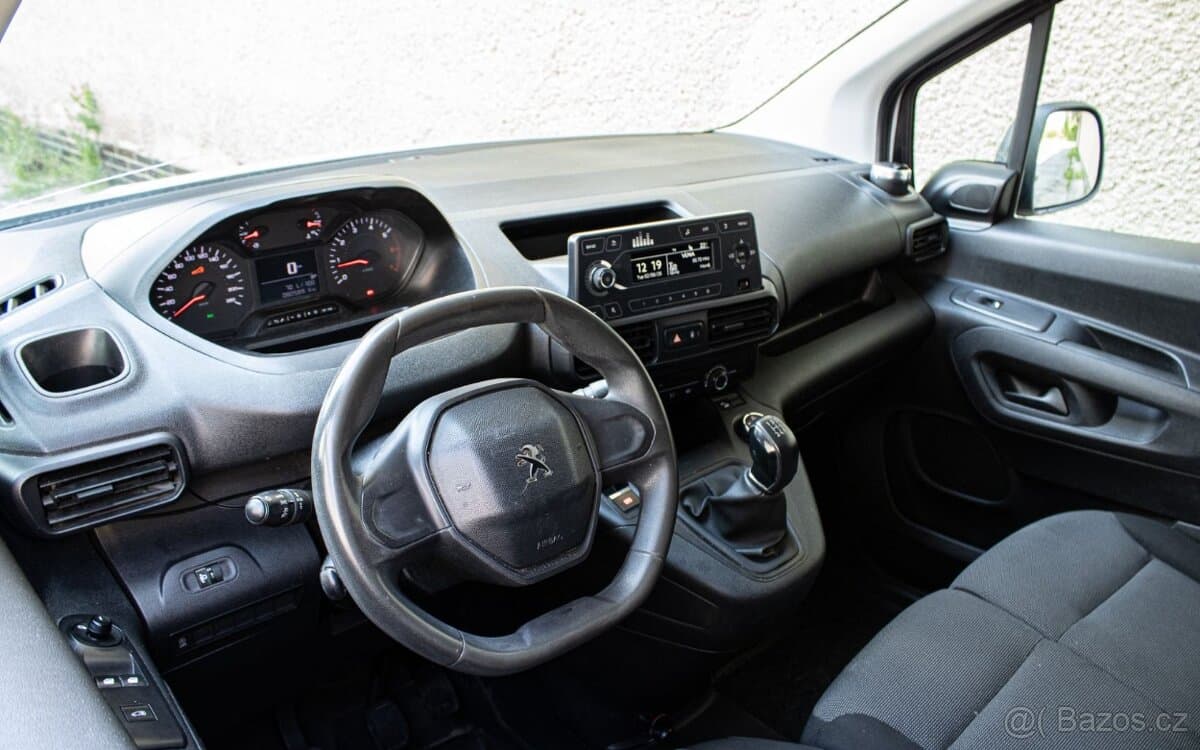 2019 Peugeot PARTNER - 11