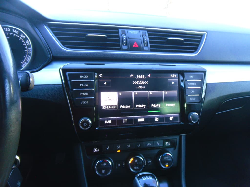 2018 Škoda SUPERB - 11