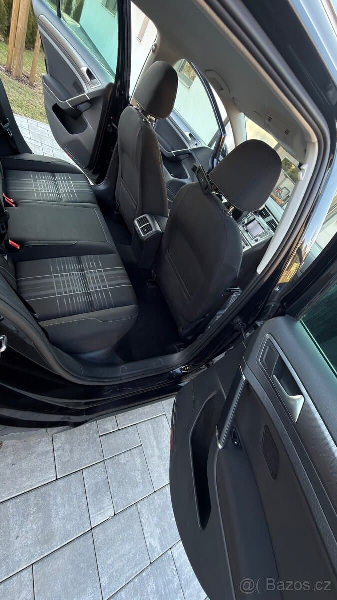 2016 Volkswagen GOLF - 11