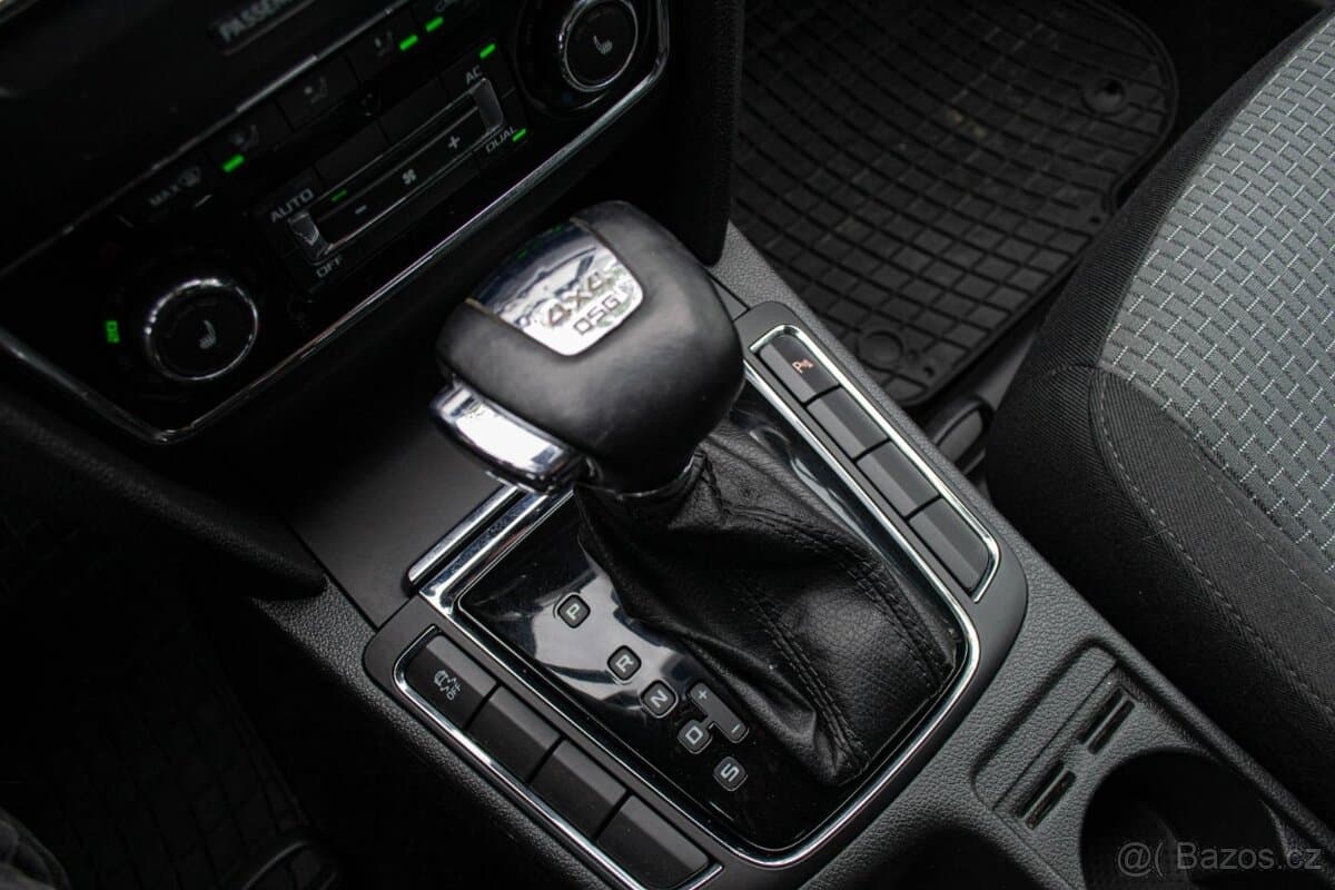 2011 Škoda SUPERB - 11