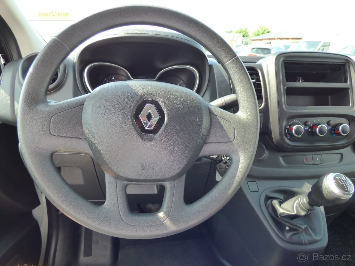 2021 Renault TRAFIC - 11