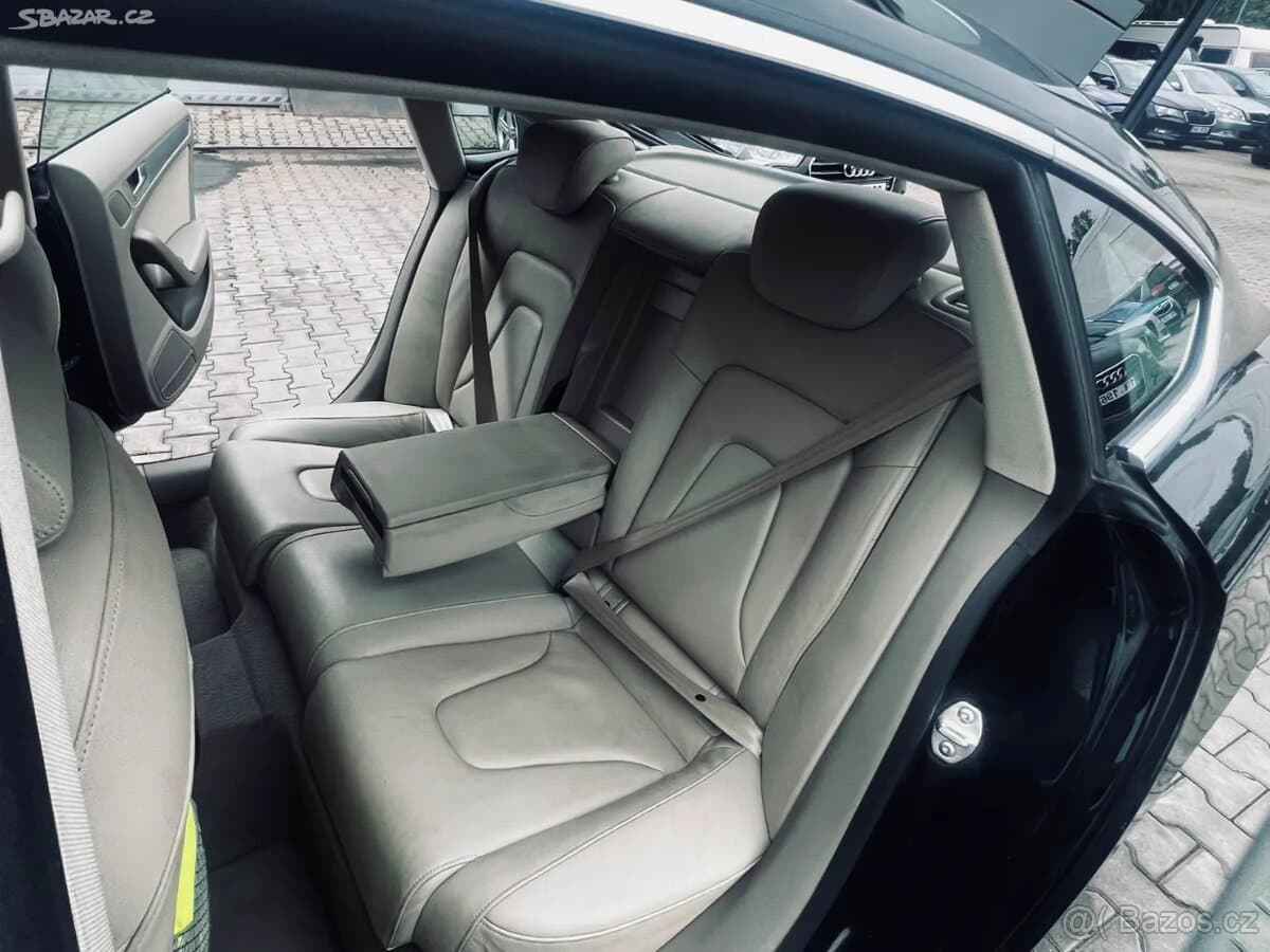 2011 Audi A5 - 11
