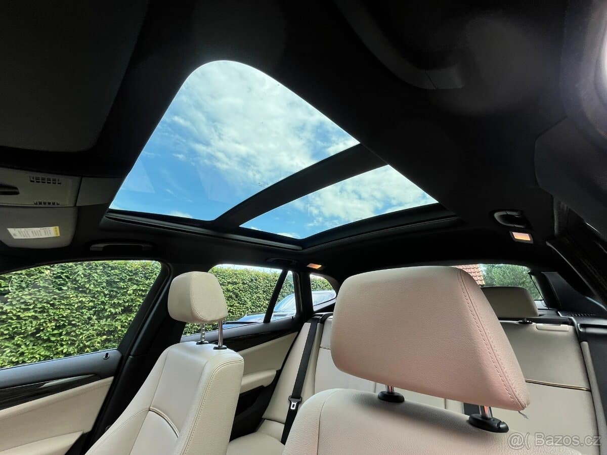 2011 BMW X1 - 11