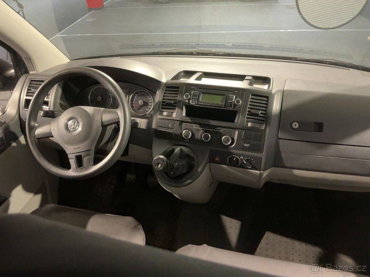 2010 Volkswagen TRANSPORTER - 11