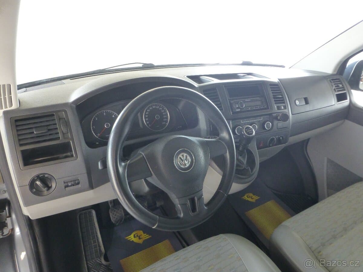 2010 Volkswagen TRANSPORTER - 11