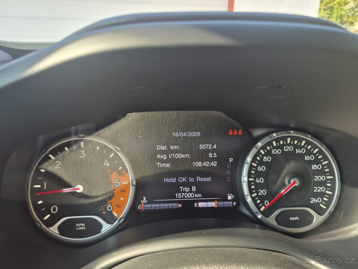 2015 Jeep RENEGADE - 11