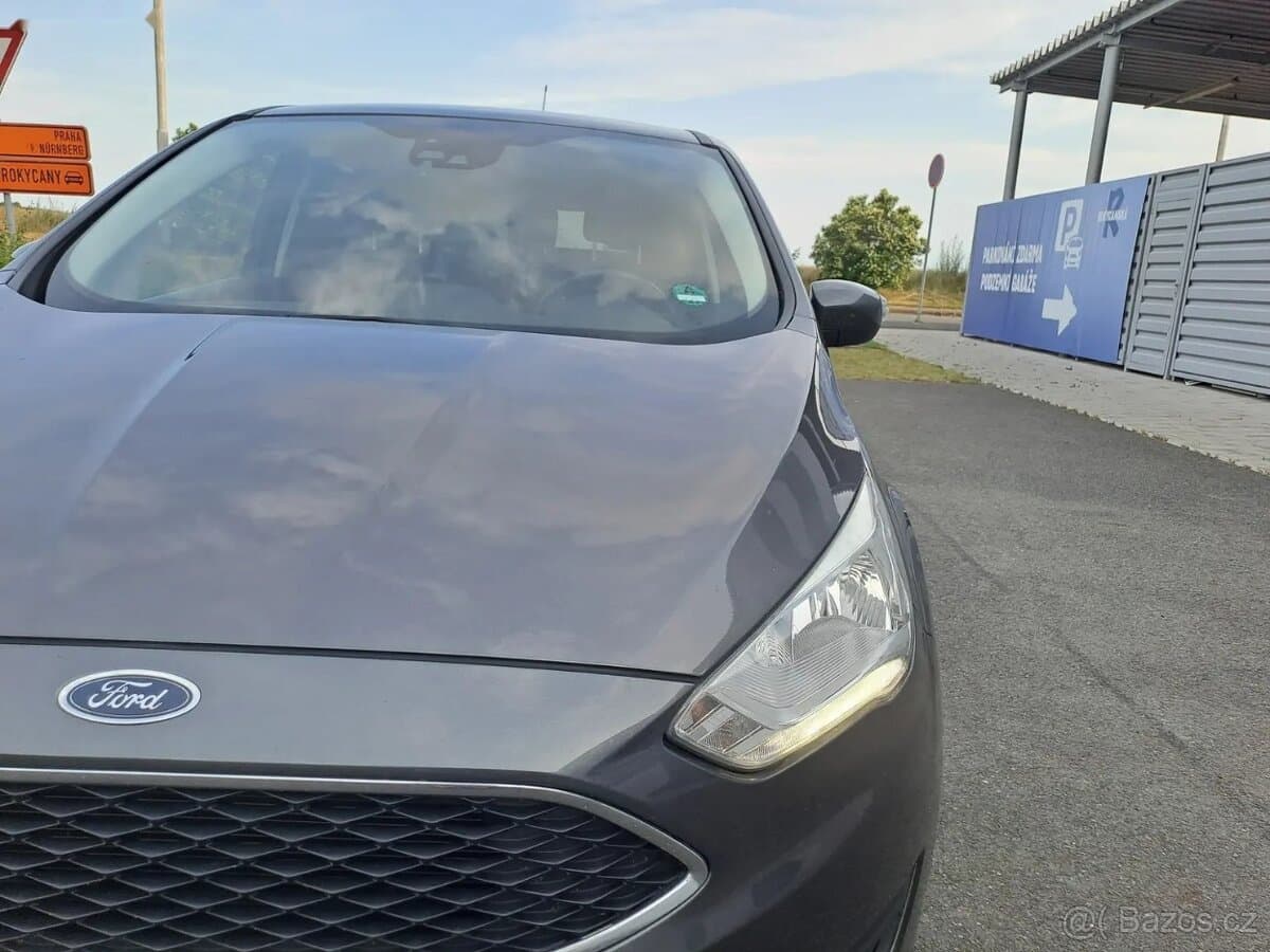 2015 Ford C-MAX - 11