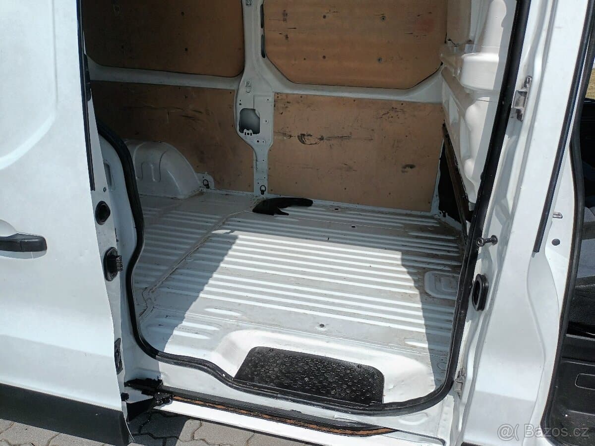2015 Opel VIVARO - 11