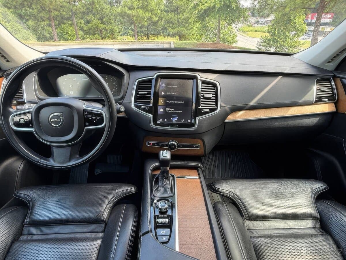 2019 Volvo XC90 - 11