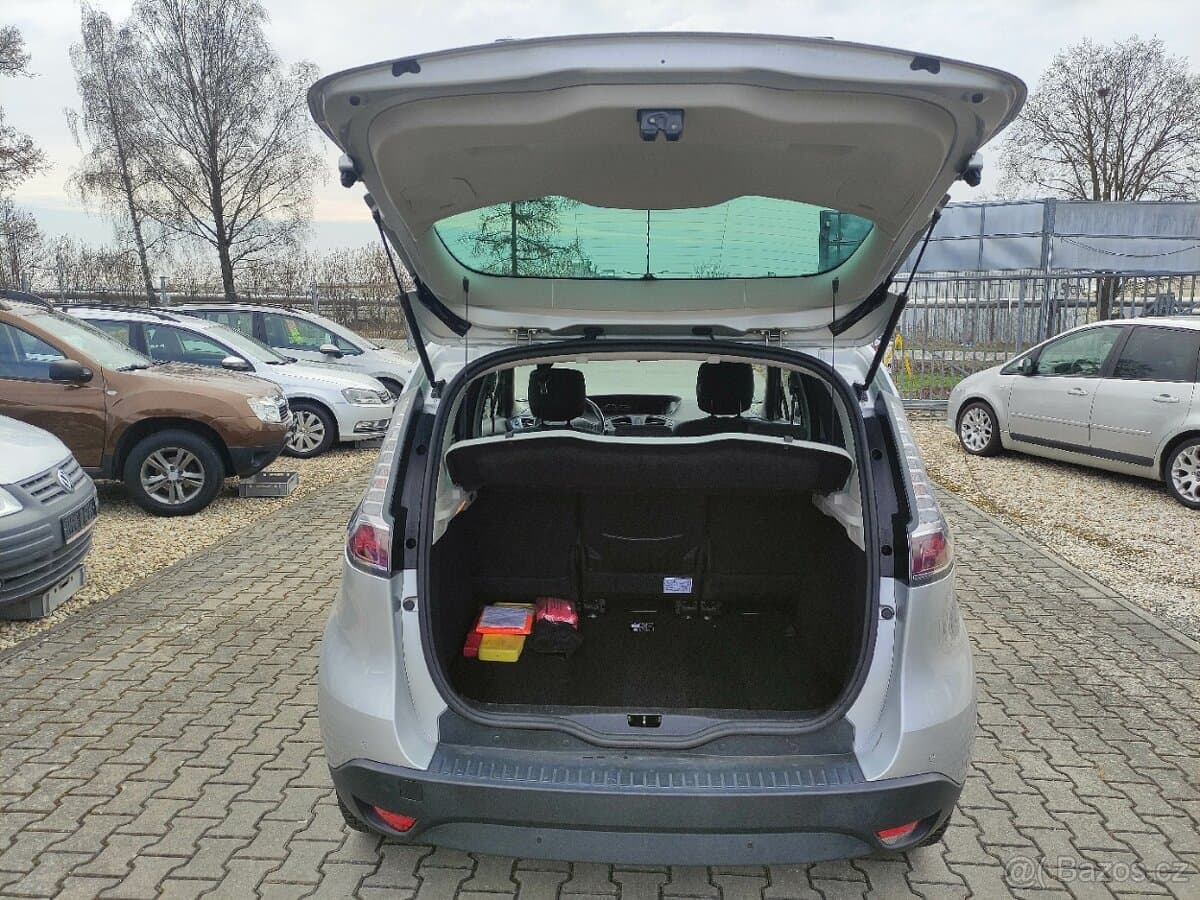 2015 Renault SCENIC - 11