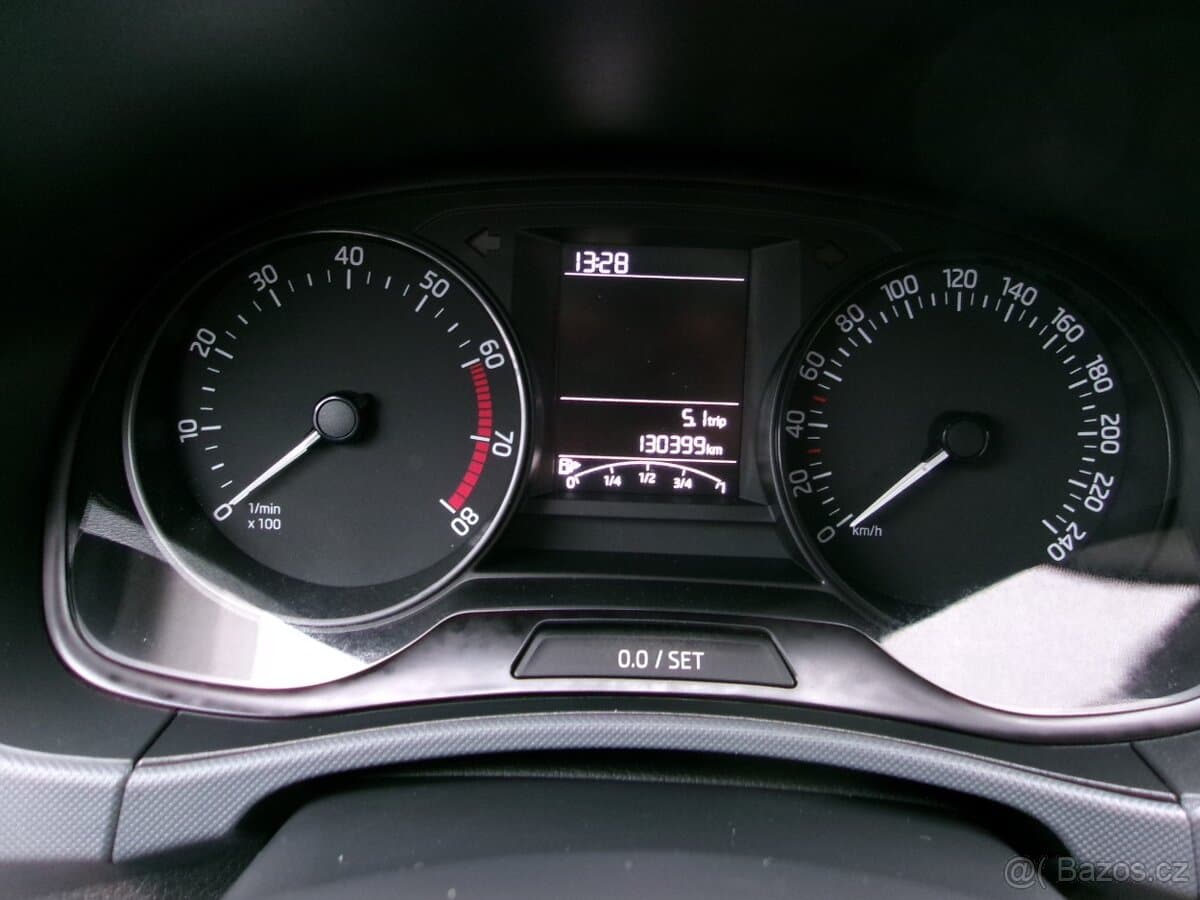 2015 Škoda FABIA - 11