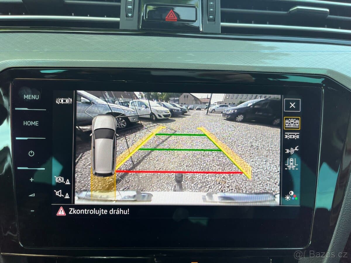 2020 Volkswagen PASSAT - 11