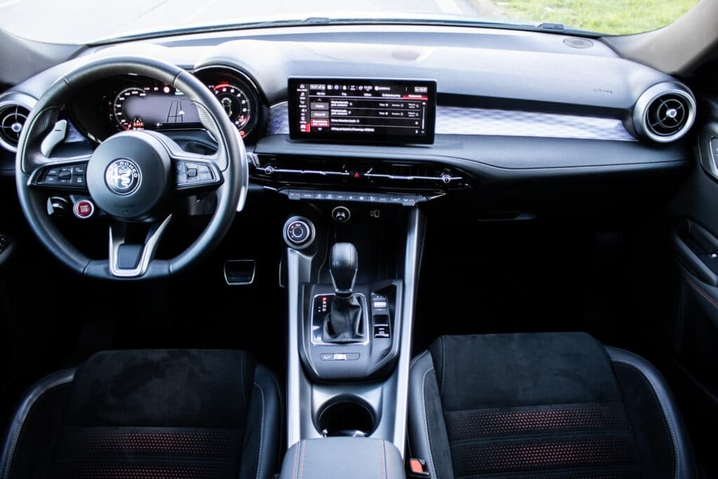 2023 Alfa Romeo TONALE - 11