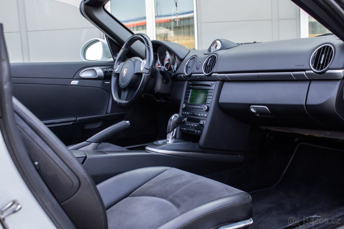 2010 Porsche BOXSTER - 11