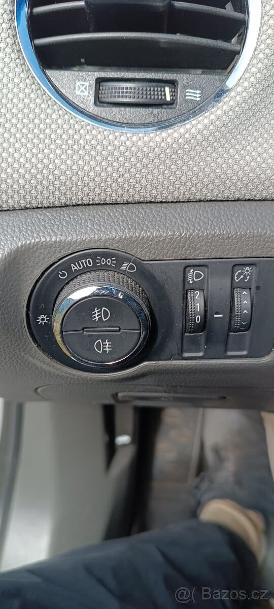 Chevrolet CRUZE - 11