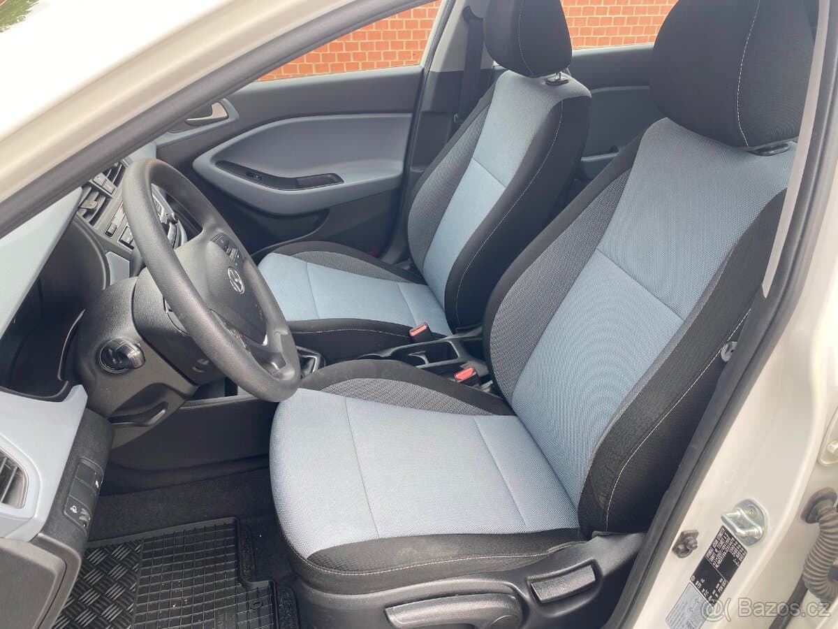 2018 Hyundai i20 - 11
