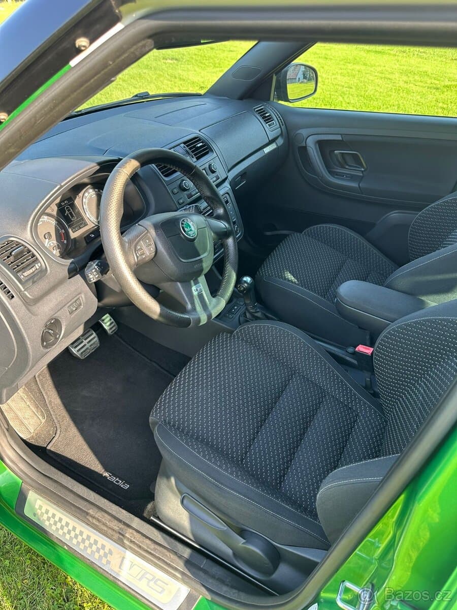 2011 Škoda FABIA - 11