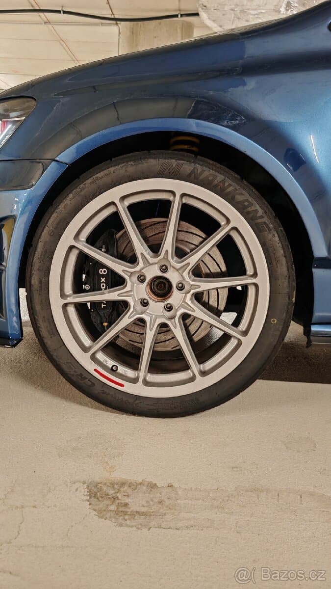 2017 Volkswagen POLO - 11