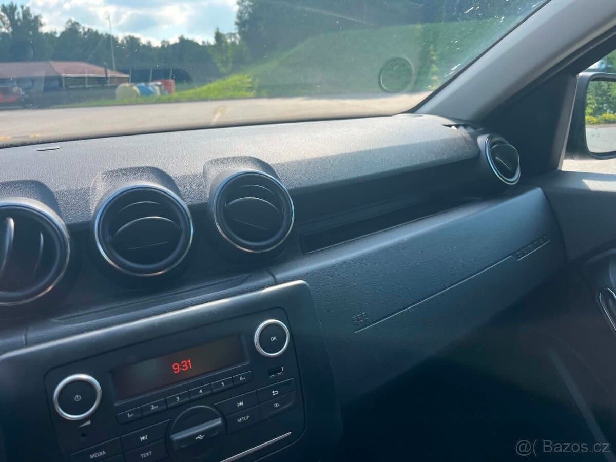 2020 Dacia DUSTER - 11