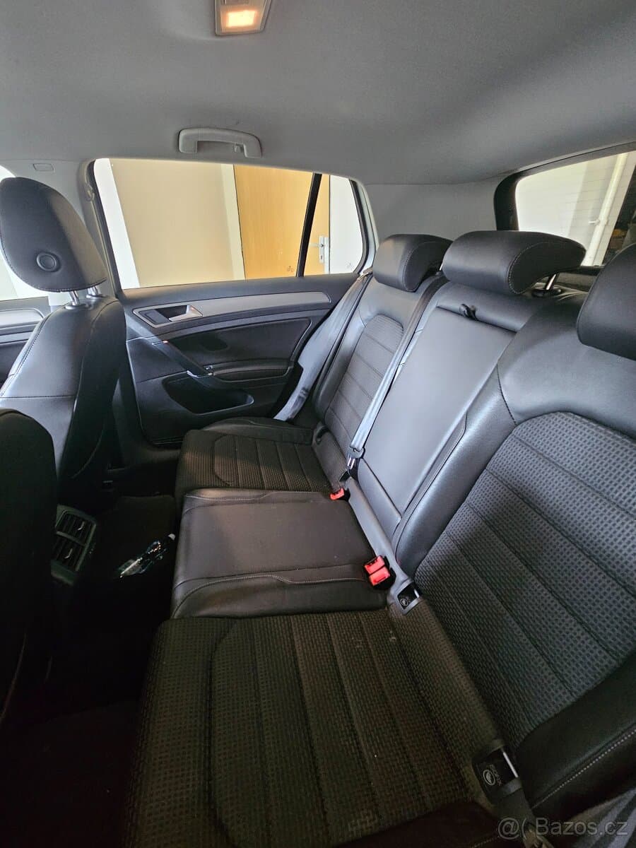 2014 Volkswagen GOLF - 11