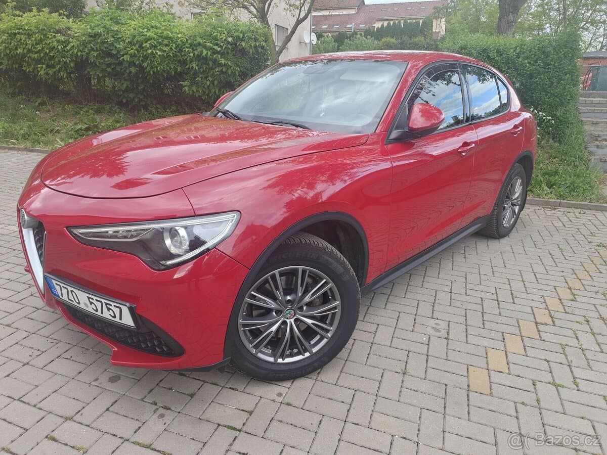 2019 Alfa Romeo STELVIO - 11