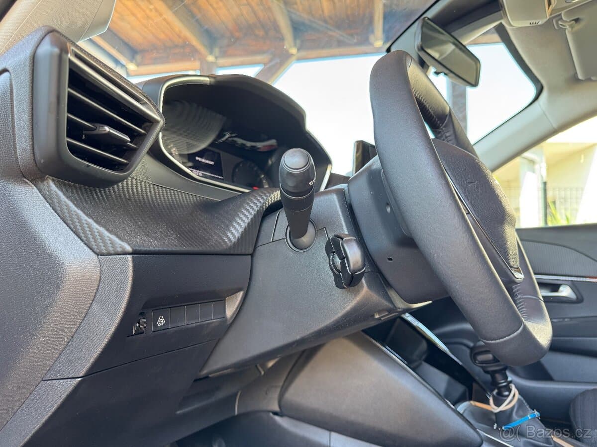 2023 Peugeot 208 - 11