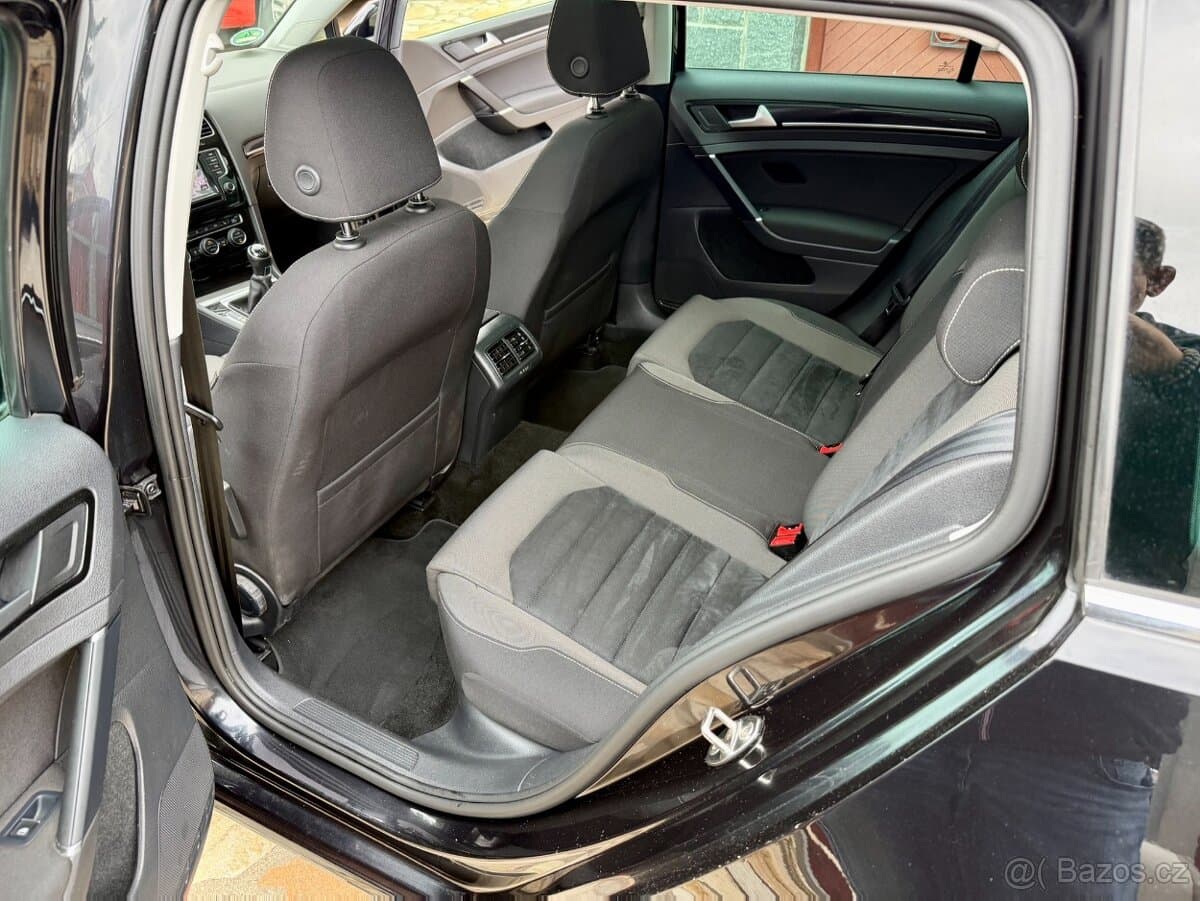 2014 Volkswagen GOLF - 11