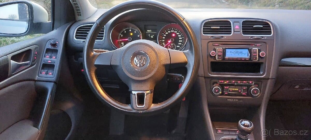 2009 Volkswagen GOLF - 11